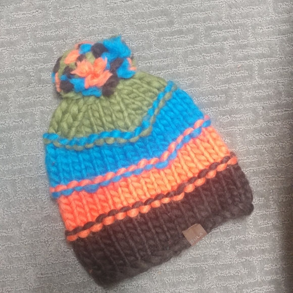 Bula knit beanie - Picture 4 of 6